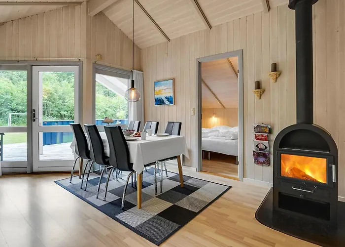 Ferienhaus Stunning In With Sauna